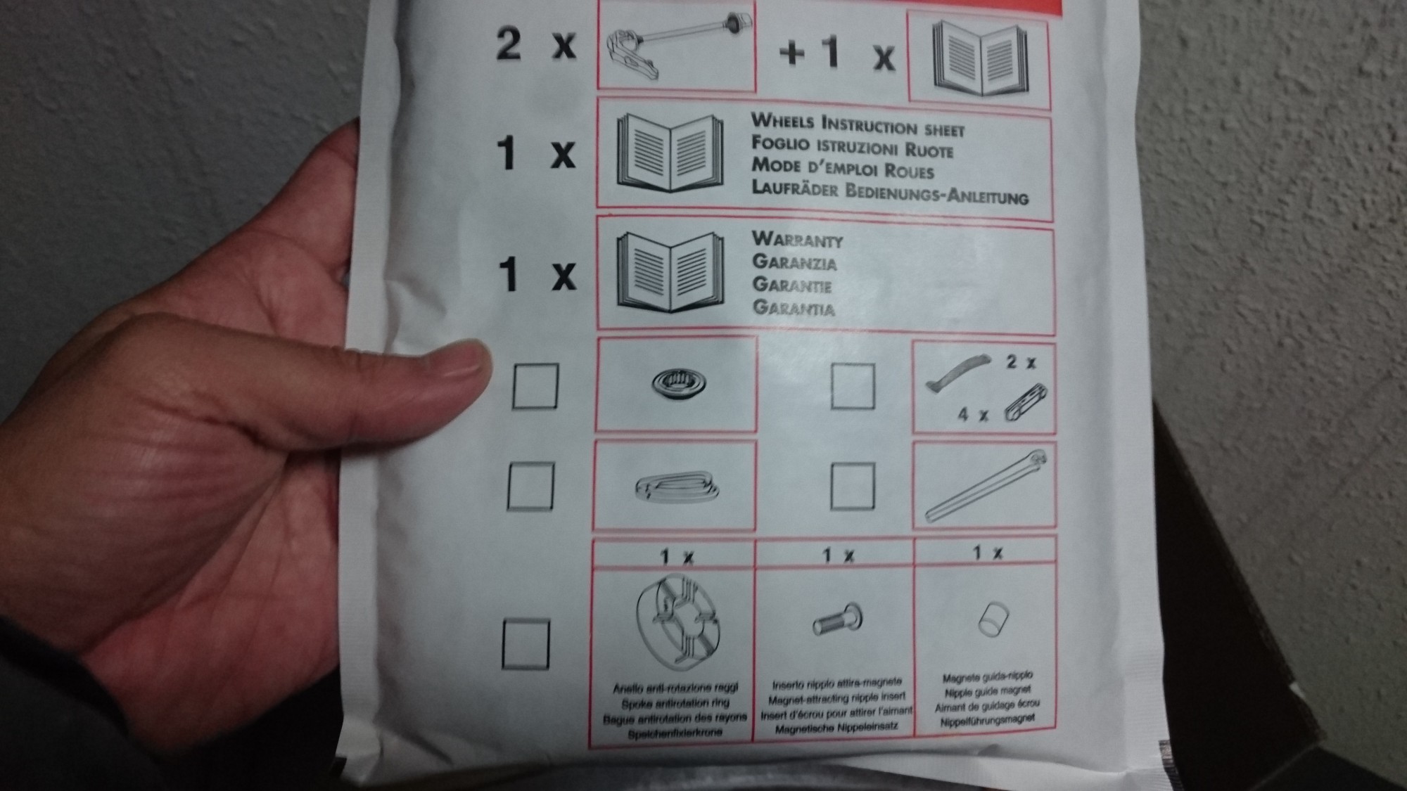 説明書と部品